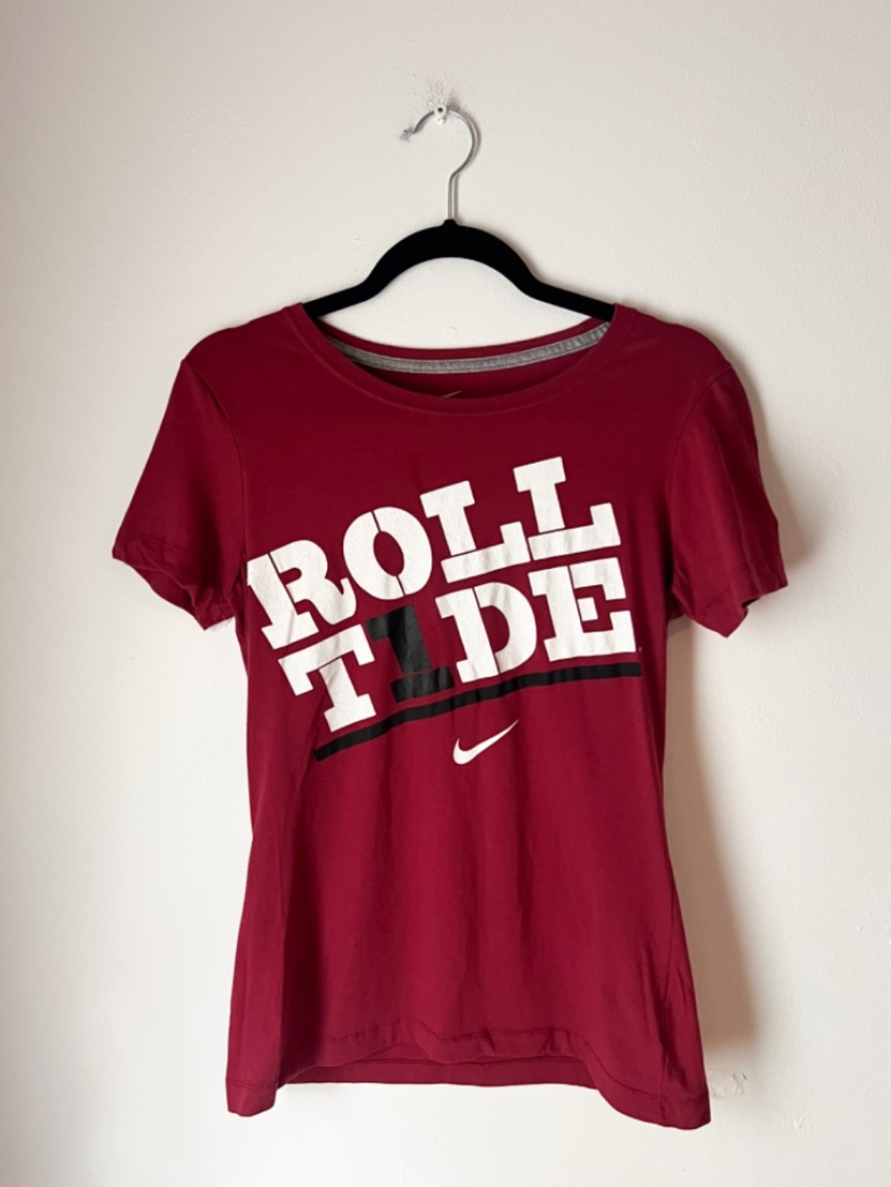 Nike Alabama Roll Tide Slim Fit Graphic T-Shirt Red Size Medium Crimson